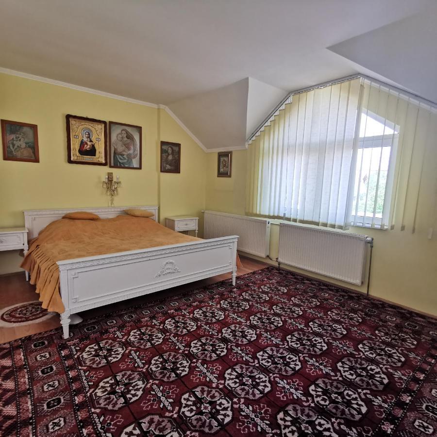 Отель Vila Angela Felix Сынмартин Экстерьер фото